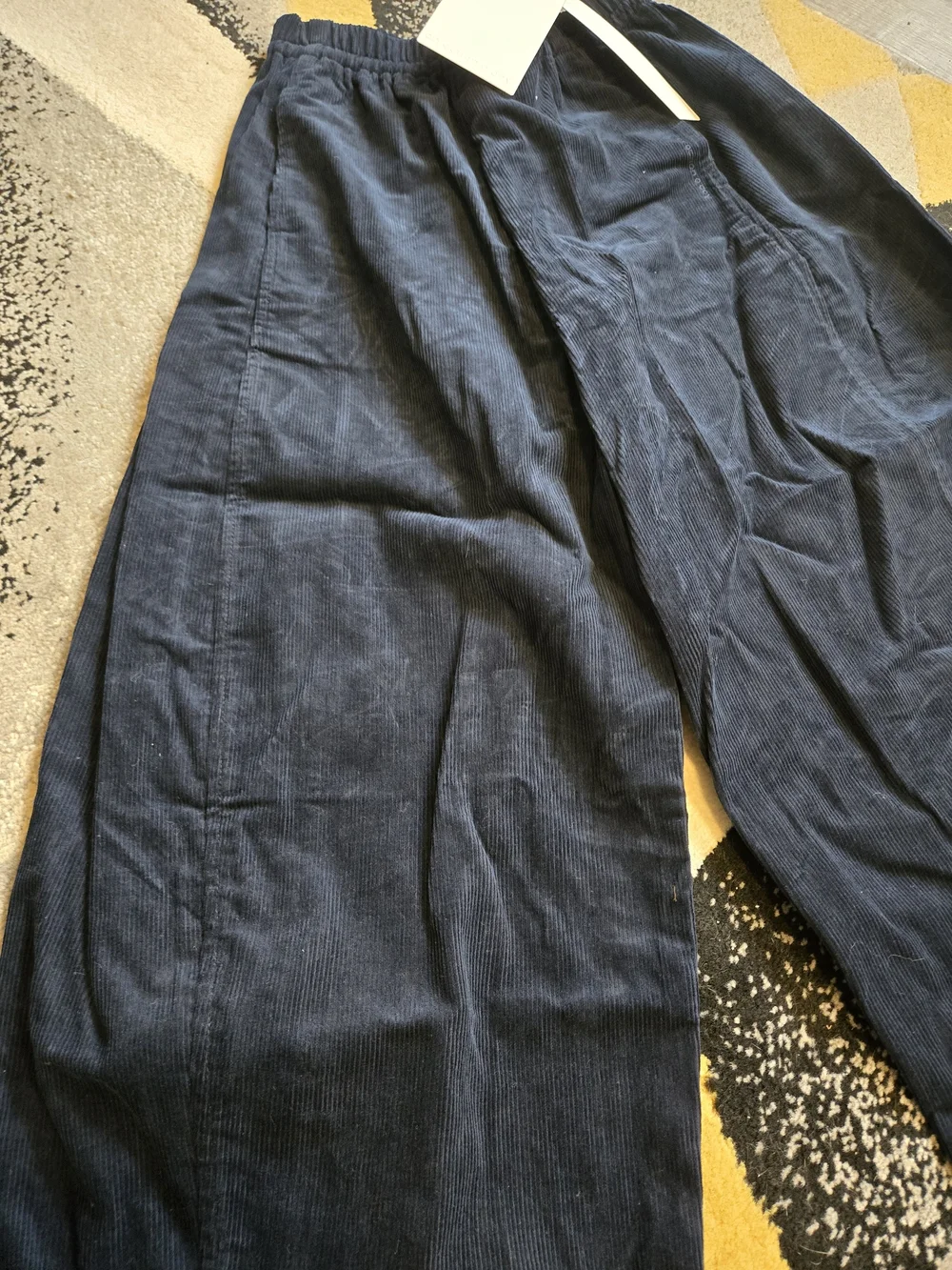 Men's Wide-Leg Navy Corduroy Pants